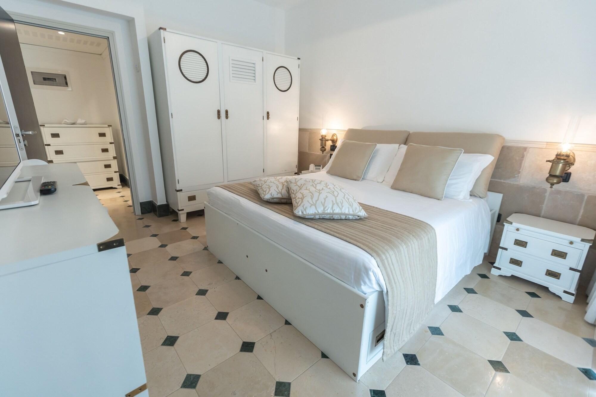 A Mare Hotel 4*